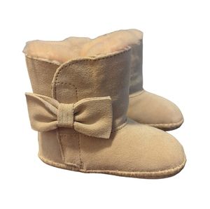 UGG Freshwater Pearl Cabby Boots infant size 4/5